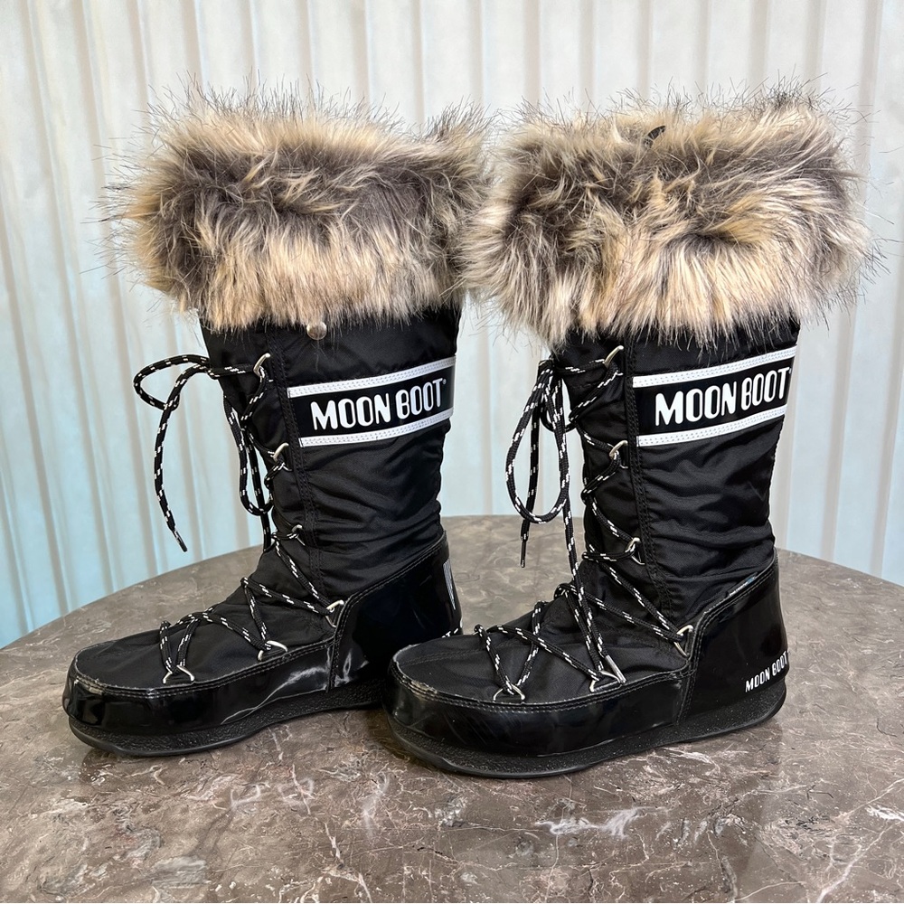 Moon Boot Monaco Original Winter Boots with Fur-lining